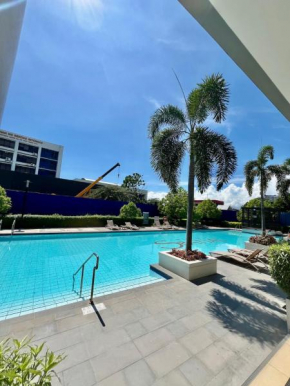 Davao Downtown Condo With Pool Access